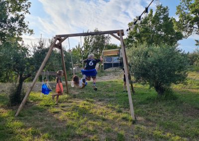 Camping le Farfalle Le Marche-schommel